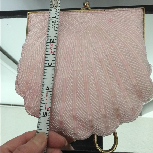 RARE FIND Vintage scalloped edge mini bag - Picture 2 of 5